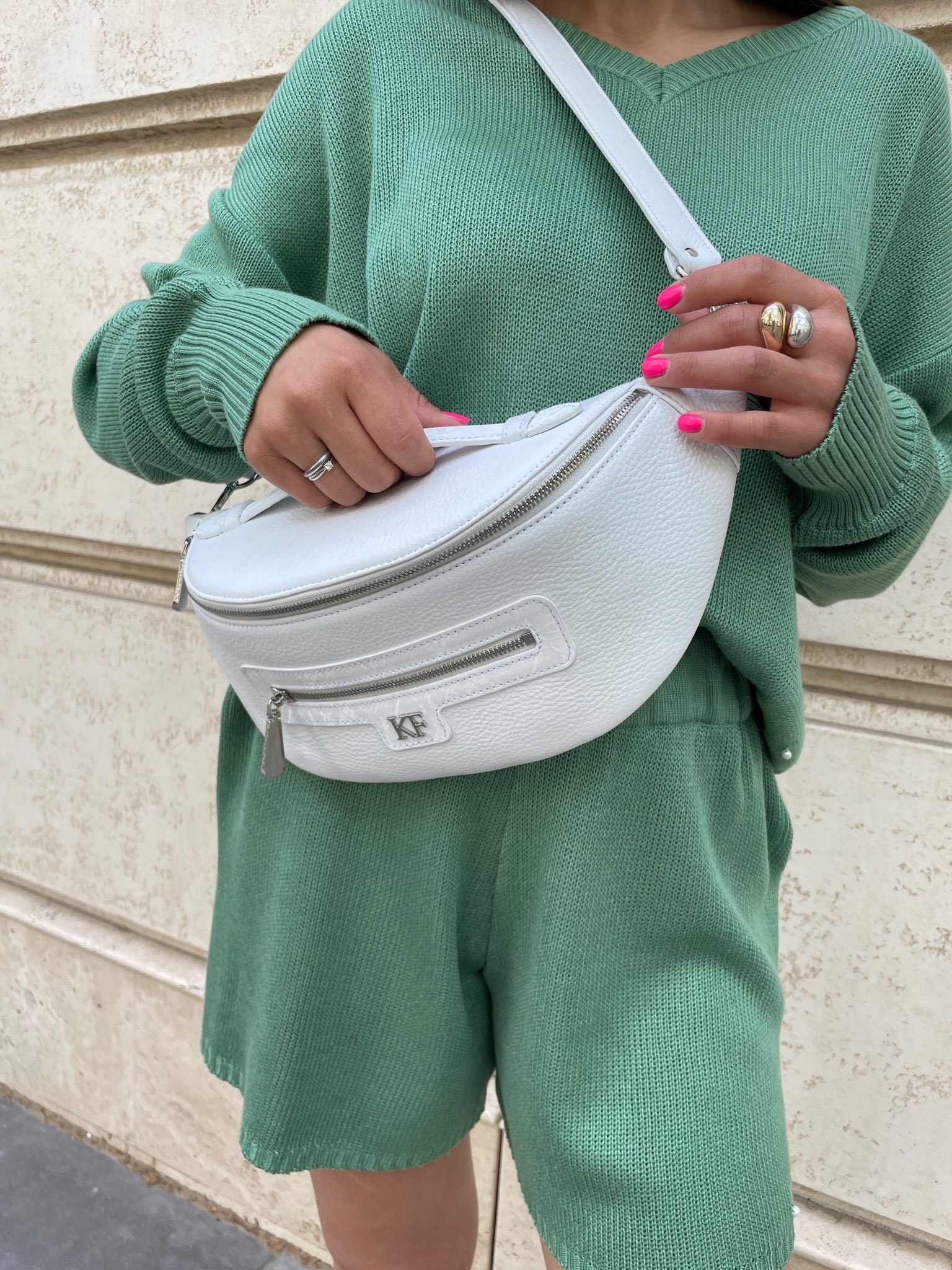Leather women's Banana bag, White Leather Banana bag, Women's Banana bag, Leather belt Bananka bag KF-4202