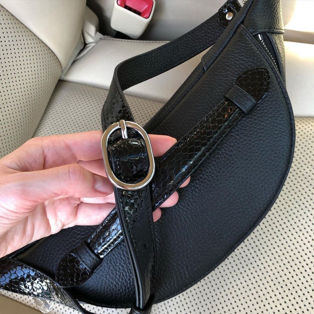Leather women's Banana bag, Black Leather Banana bag, Women's Banana bag, Leather belt Bananka bag KF-4393 - Image 3